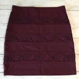 Forever 21 Women Small Burgundy Red Casual Skirt Stretch Lace Inserts